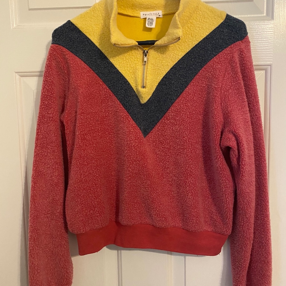 Fleece pullover half zip